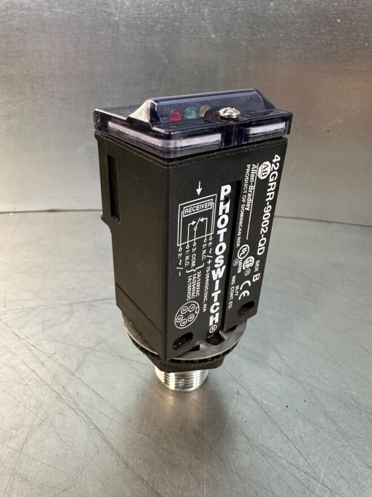 Allen Bradley  Photoswitch 42GRR-9002-QD Ser.B / 42GRR9002QD (4E-32)