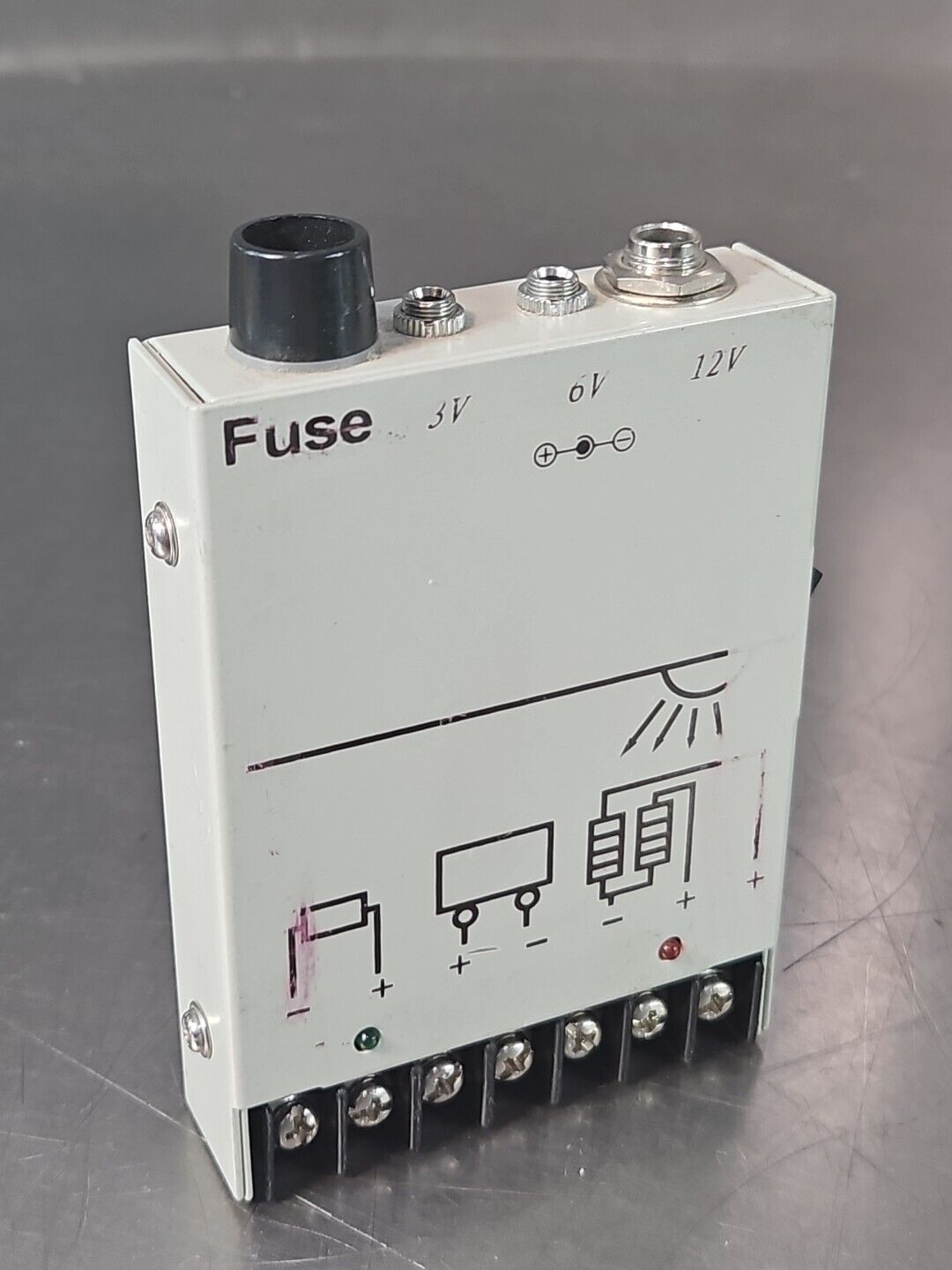 Velleman SOL4UCN2 Solar Energy Controller                                loc4A11