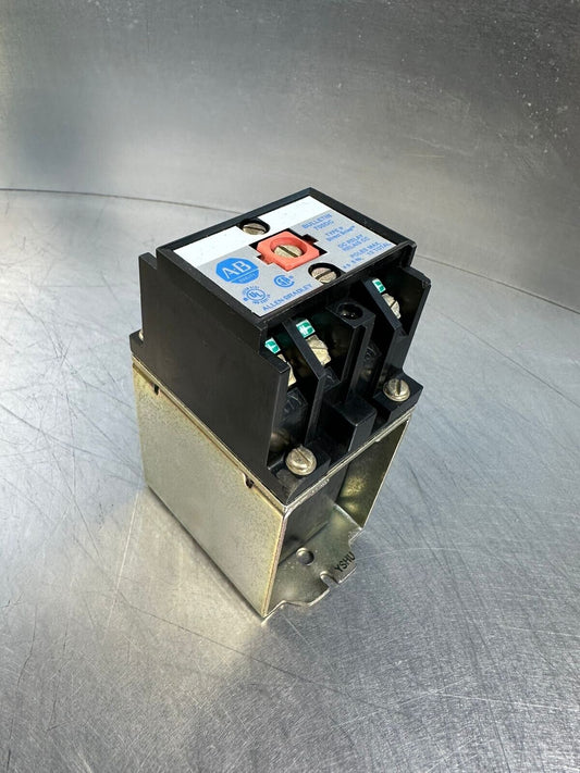 Allen Bradley 700DC-P400Z24 SER. A / 700DCP400Z24 (B-28)