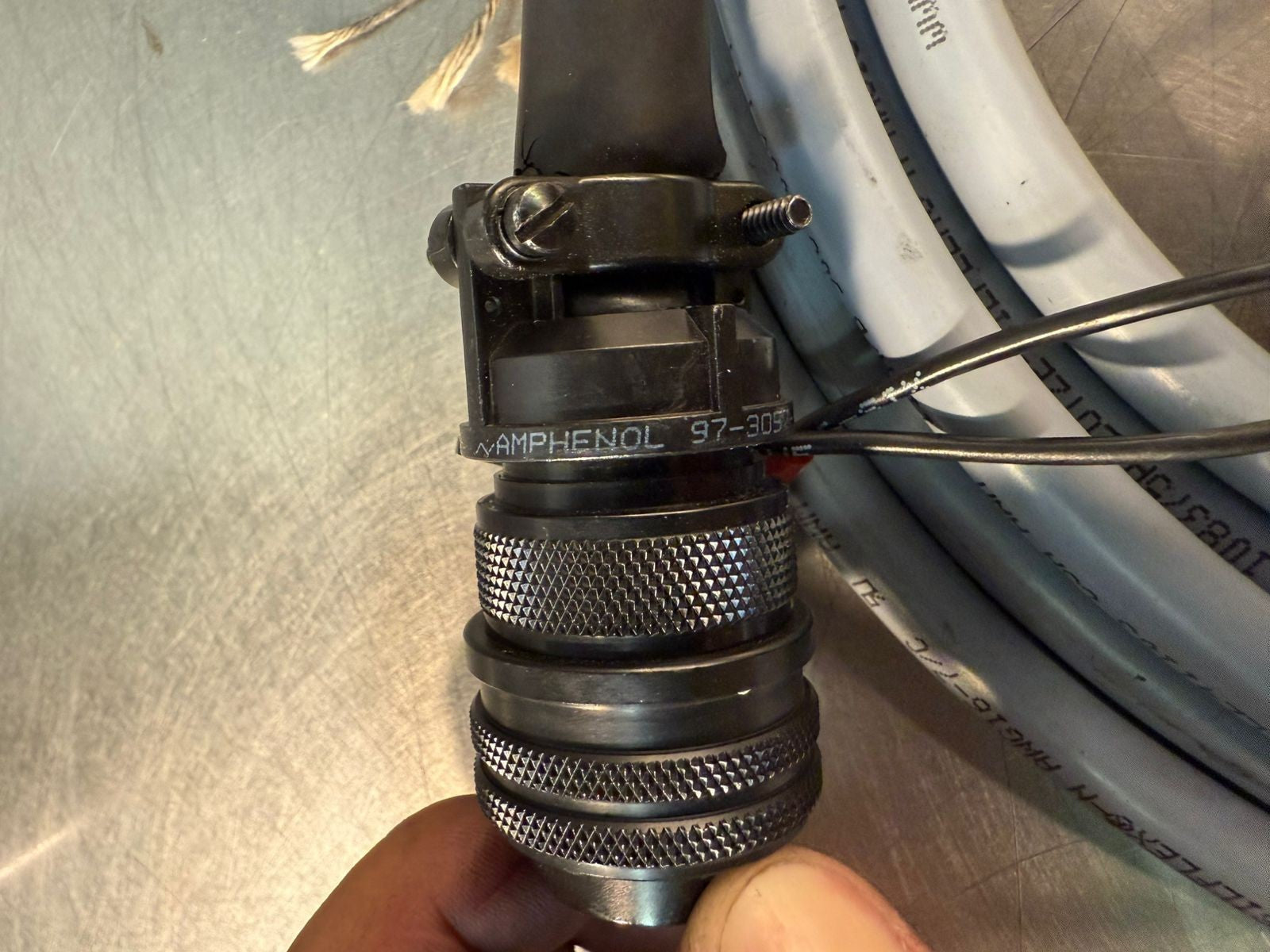 Amphenol Industrial MIL-DTL-5015 connector W/ Cable 0354      (4.5.5)