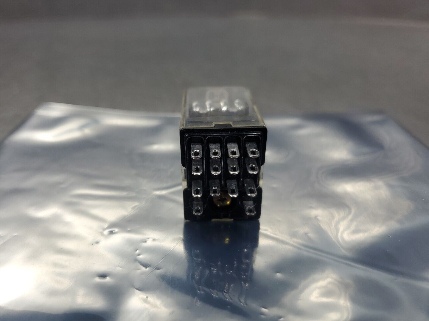 Allen Bradley 700-HC14Z24 Ice Cube Relay, 24V DC.                          4A-34