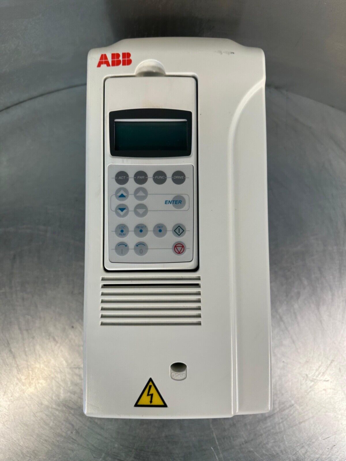 MA-177 ABB ACS800-U1-0009-5+N685+P901  10A  - ABB ACS800 (1A-31)