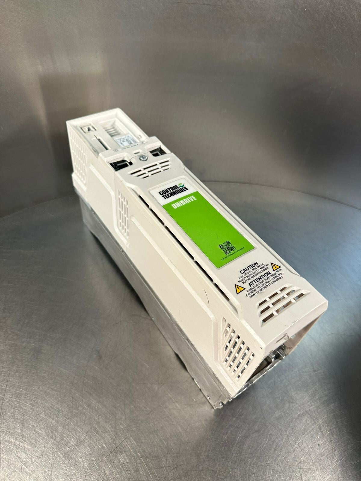 Control Techniques Unidrive M702-034-00100-A  4.0/5.5kw (2.4.2)