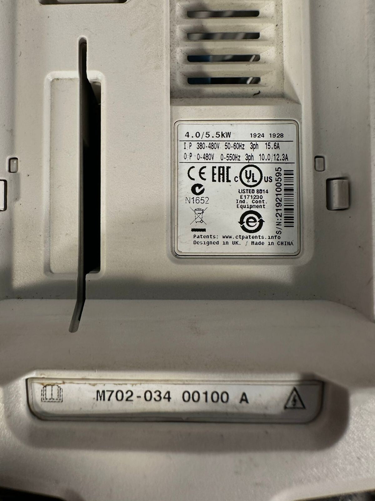 Control Techniques Unidrive M702-034-00100-A  4.0/5.5kw (2.4.2)