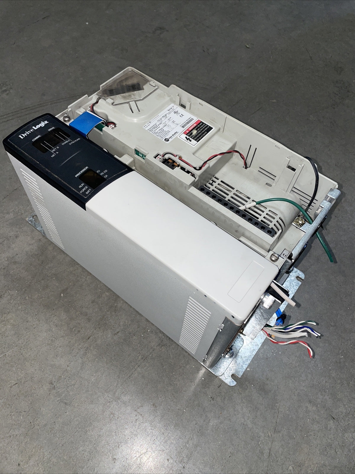 ALLEN BRADLEY  20DD011A3NYNA1NNA /A  PowerFlex 700S 7.5HP 3Ph 0-320Hz 480V   @2A