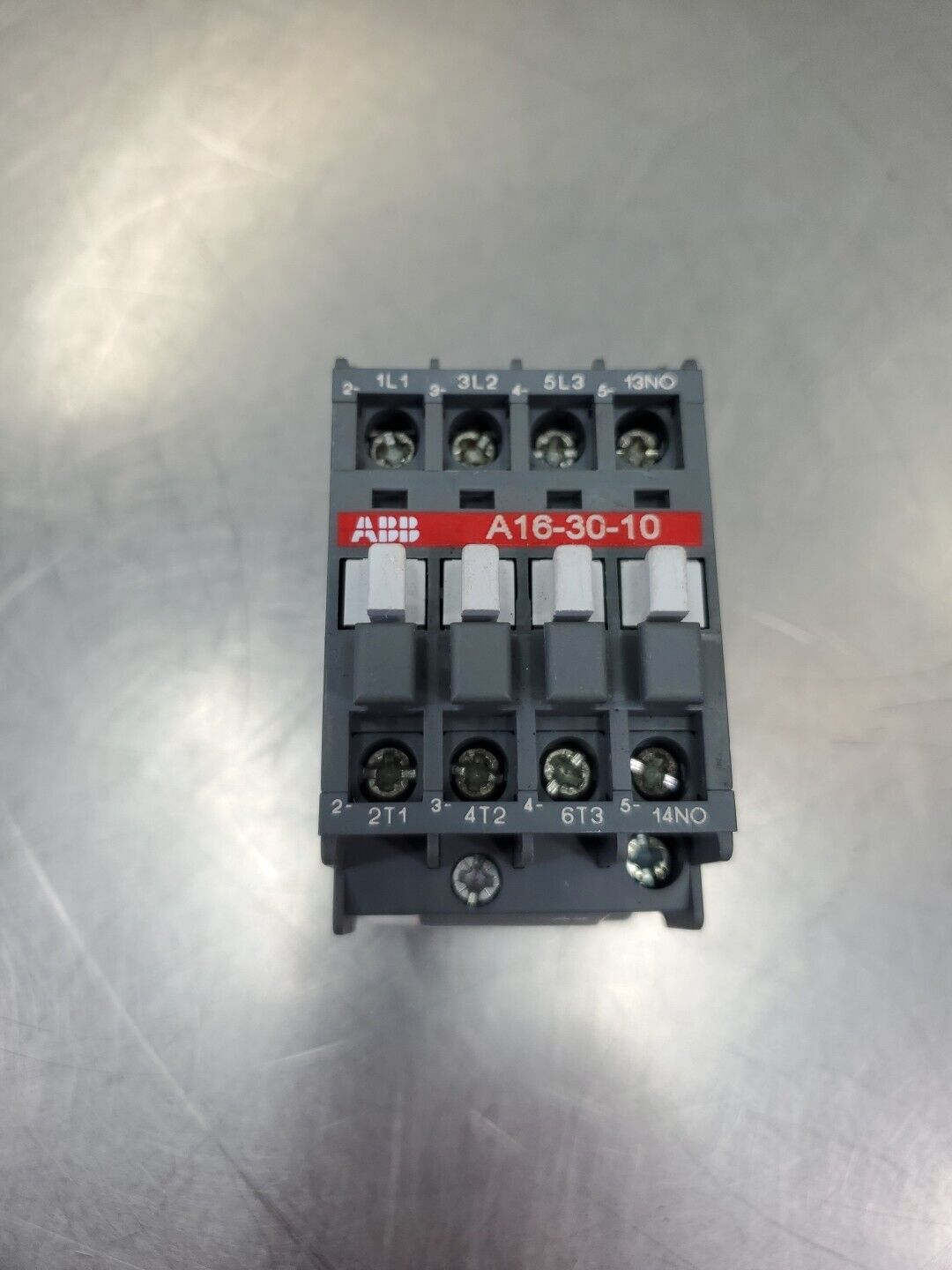 ABB A16-30-10 Contactor, 230-690V Coil AC 30A.                             4E-35
