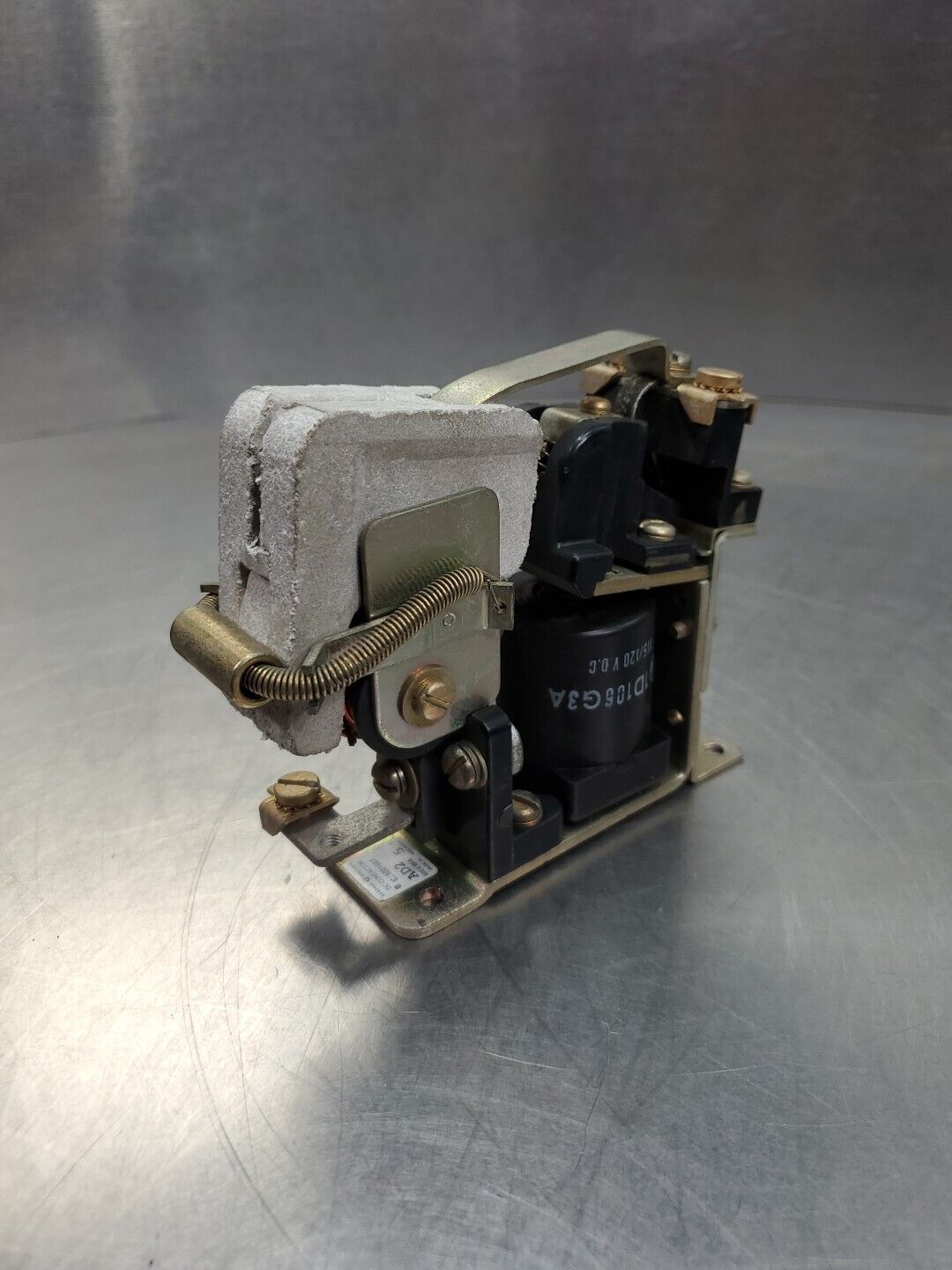 GE IC28001607 AD2 DC Contactor, 600V Max, 5 Amp.                           4E-12