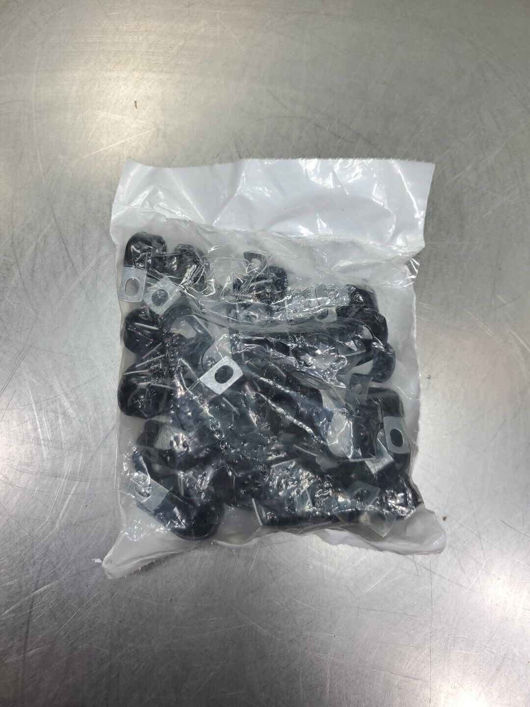 MCMASTER COV1309Z1 HD GALV STEEL LOOP STRAPS, ¾" DIAMETER, VINYL COATED.      5D