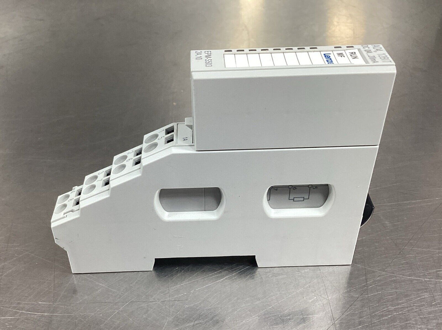 Lenze  EPM-S503.2A.10  Input Output Module        3E-32