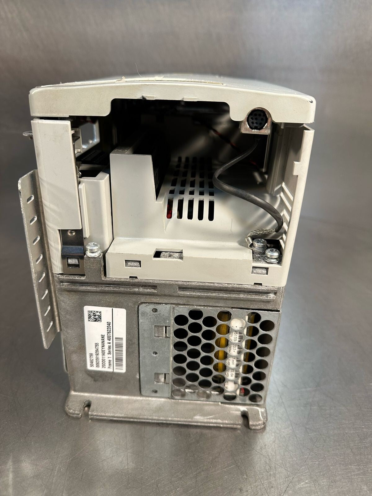 Allen Bradley /A  20D-D-011-A-0-EYNANANE SEE THE DESCRIPTION             (8.4.1)