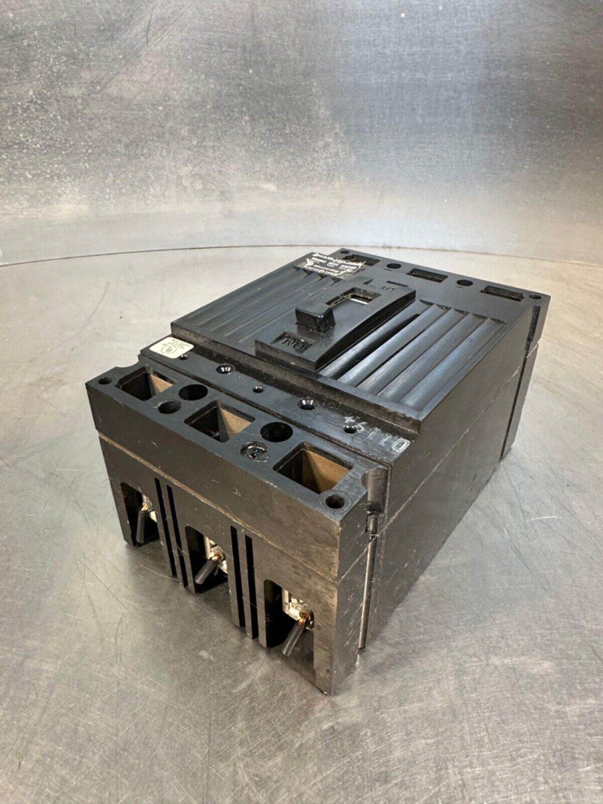 GE TED134Y100 480VAC, 100 AMP Used. -  Each  (4A-28)