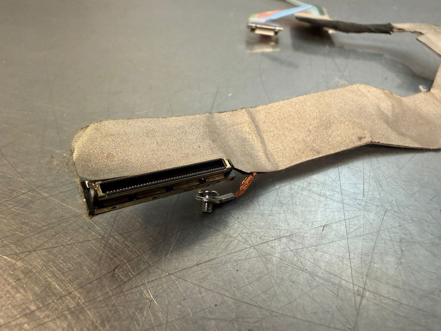 Cable CN-0KC40-71705-59F-1746 DELL LCD CABLE LAT.  DDJM5BLC301 (9.3.1)