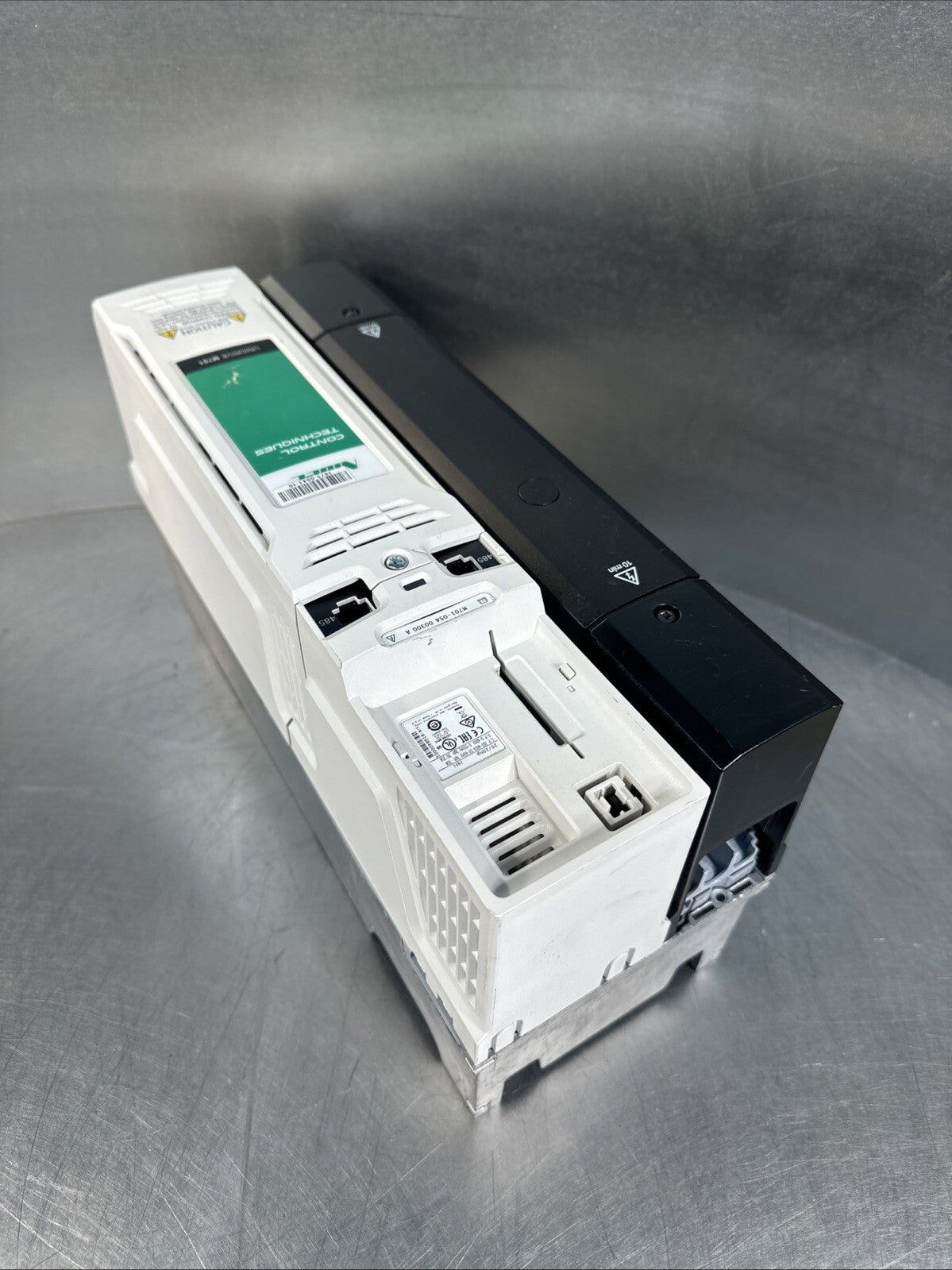 Emerson Control Techniques M701-054 00300 A 20HP    (5.5.4)