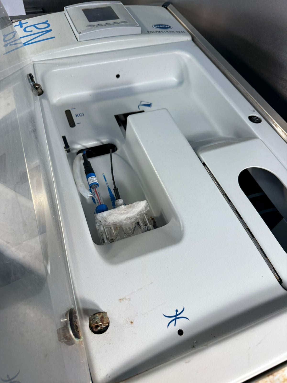 Hach Polymetron 9245 (Z_09245=A=0101) 100-240V 50-60Hz 80Va (12.6.6)