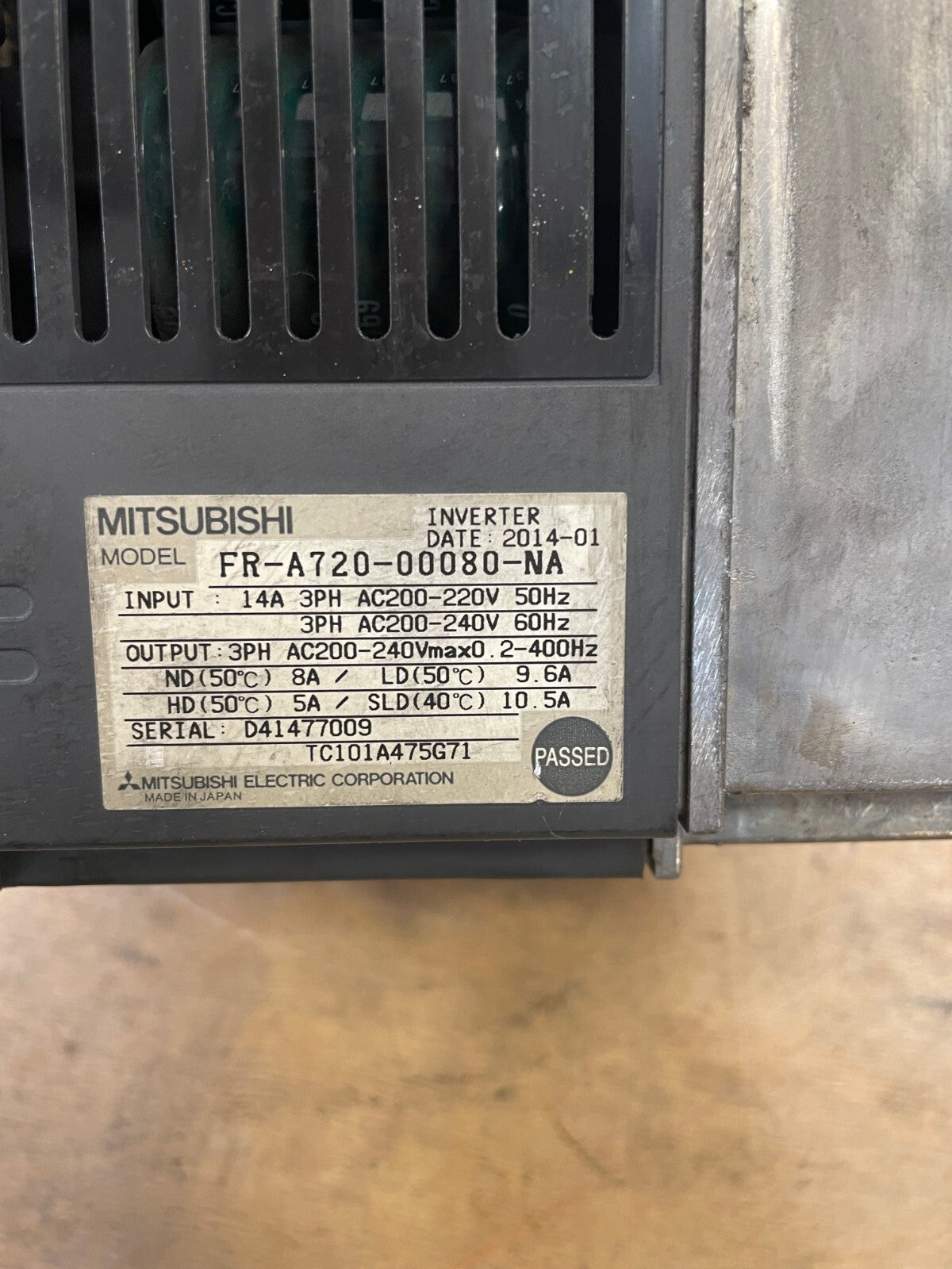 Mitsubishi Electric FR-A720 Black 200-Volt 5-60Hz 9.6-10.5A PLC Inverter Drive