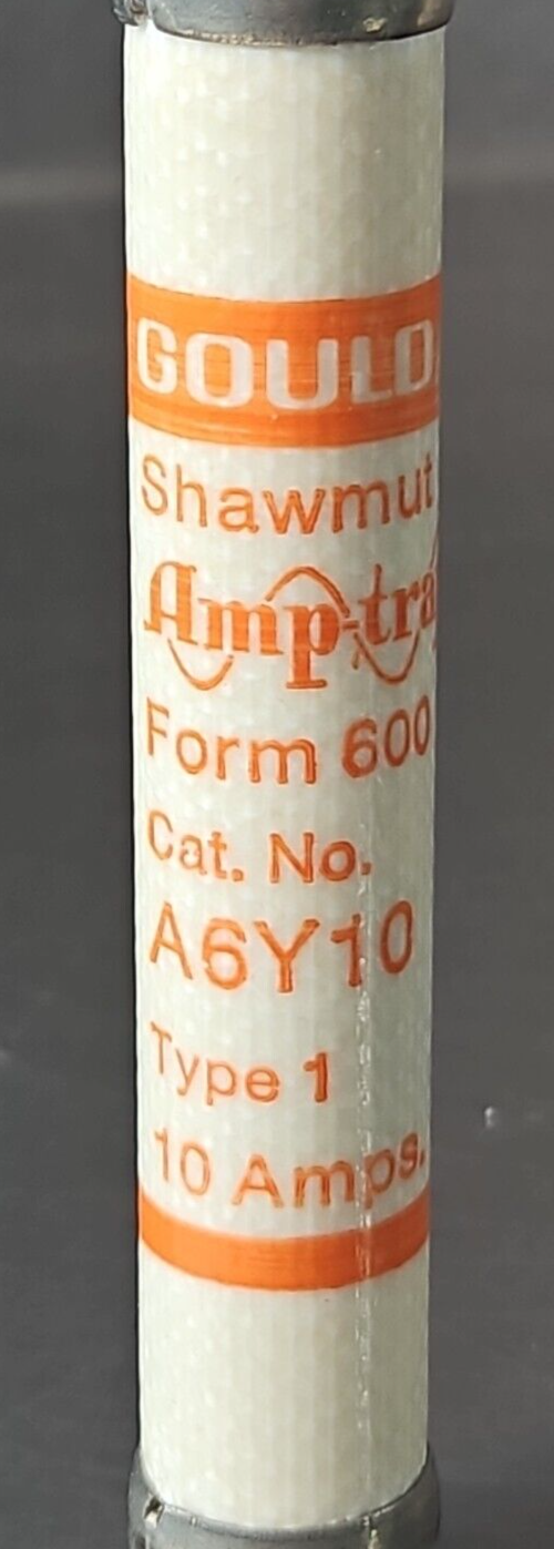Gold shawmut A6Y10 Time delay fuse.                                      Loc4D32