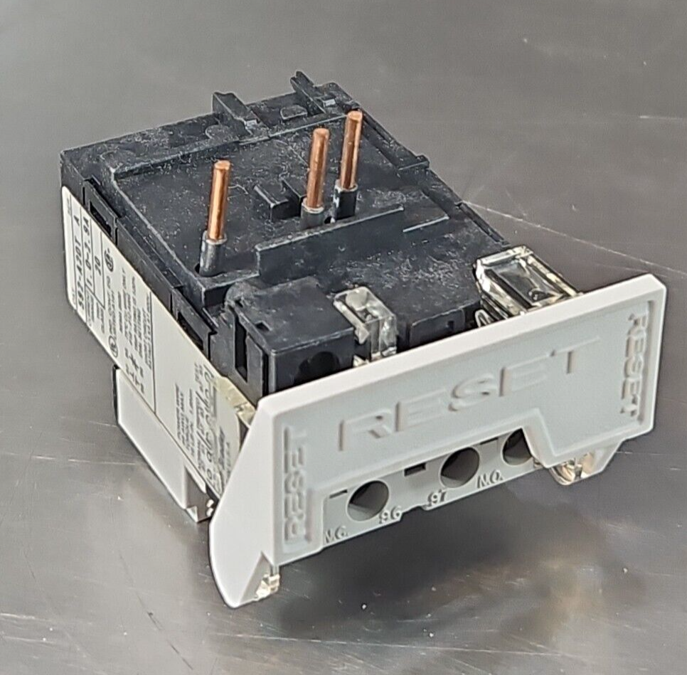 Allen Bradley 592-A2DT Overload Relay                                    loc4A11