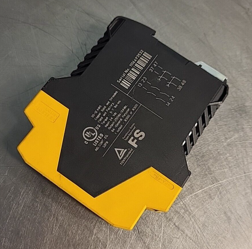 Eaton  ESR5-NV3-30  Cutler  Hammer   Safety Relay    (BIN 3.2.3)