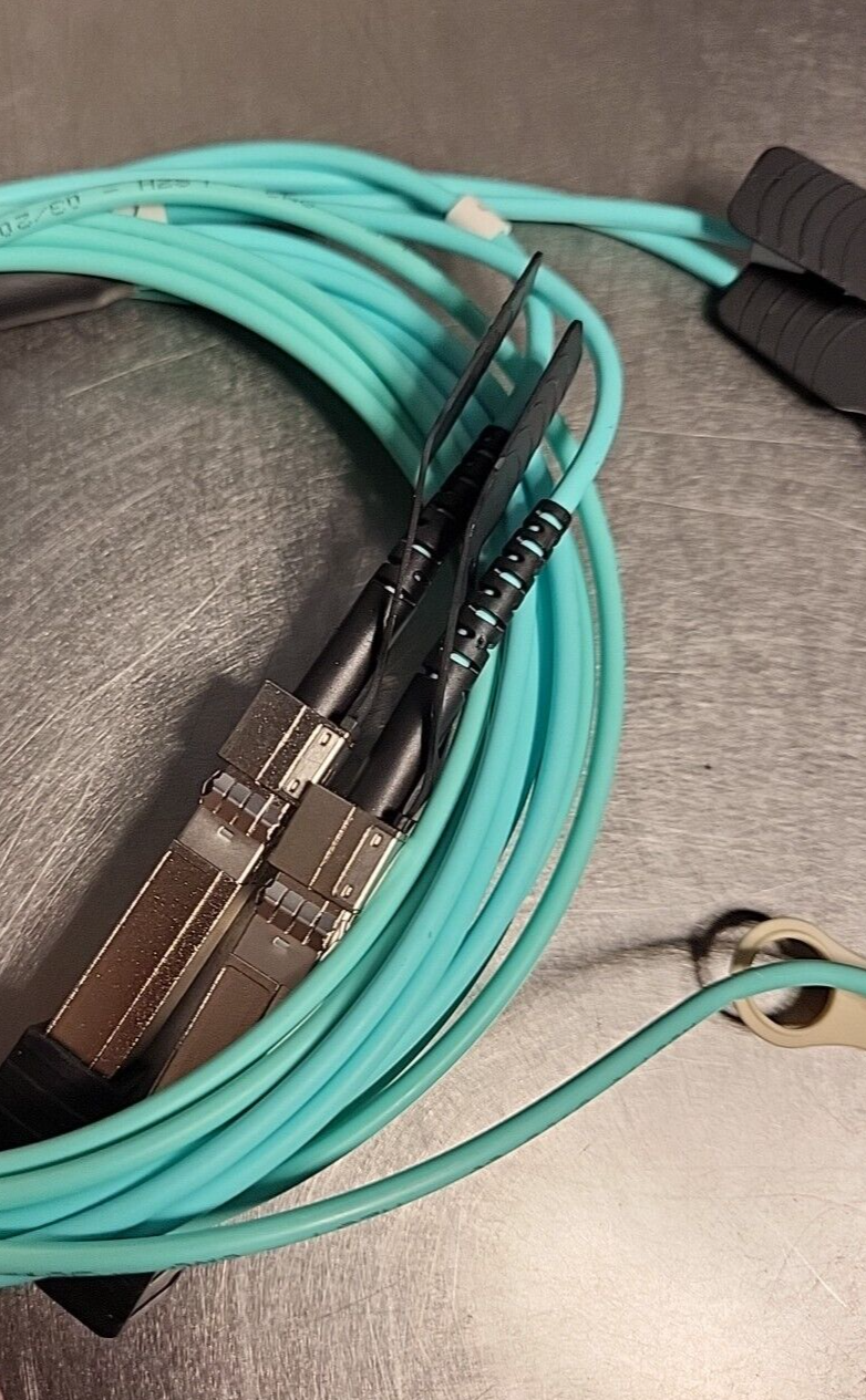 L-COM 100G AOCQSP28100-003  Cable -Optical Fiber  3M  SN 1905100290(BIN461)