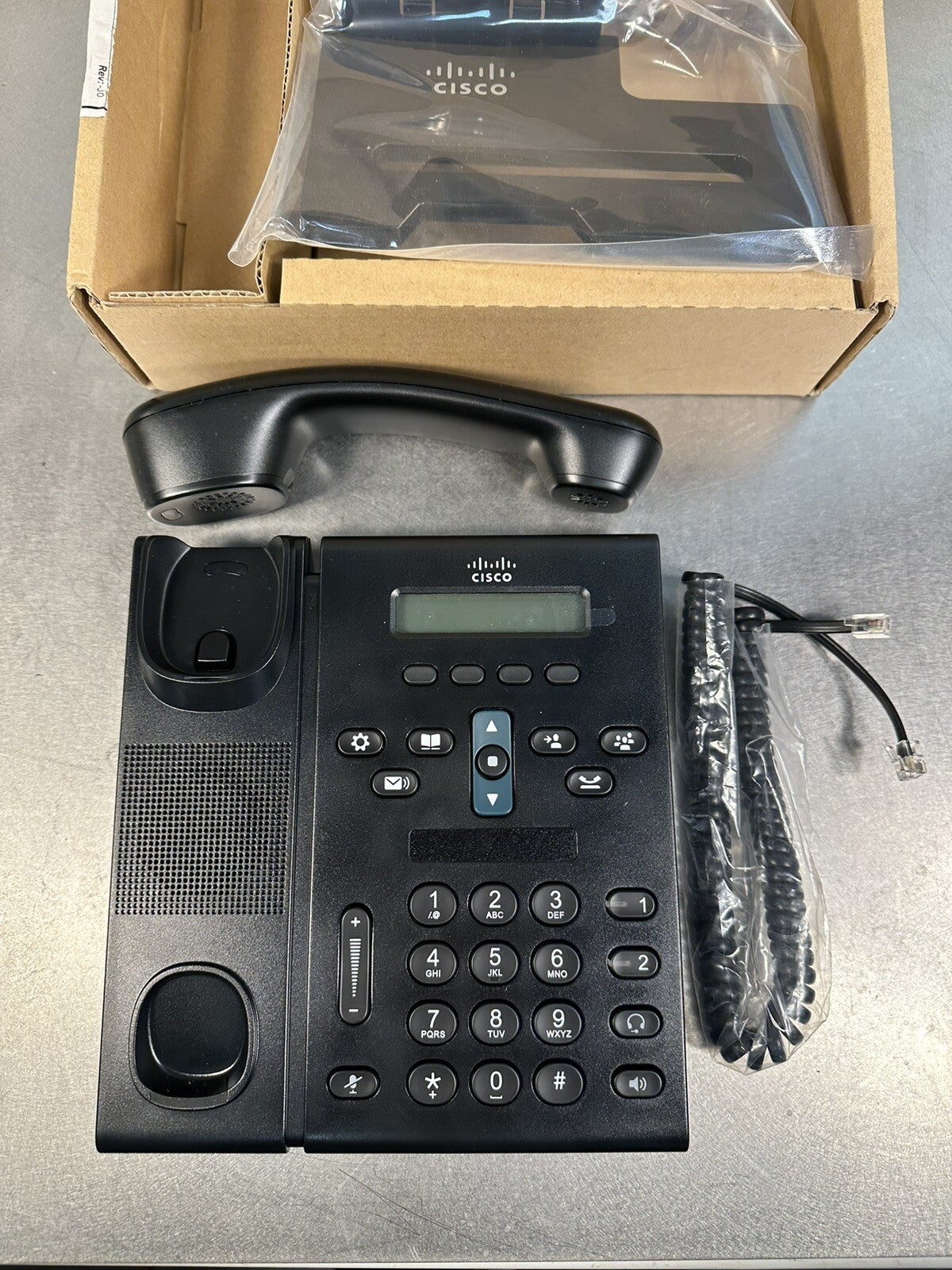 CISCO 6921 IP VOIP Phone CP-6921-C-K9 (BIN-1.2.1)