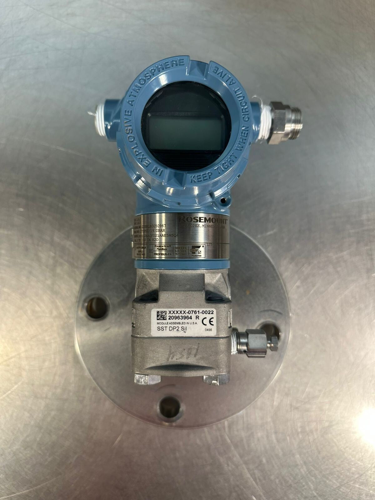 Rosemount 3051L2AA0FD21AAE5M5Q4 275PSI/19.0Bar                           (6.4.4)