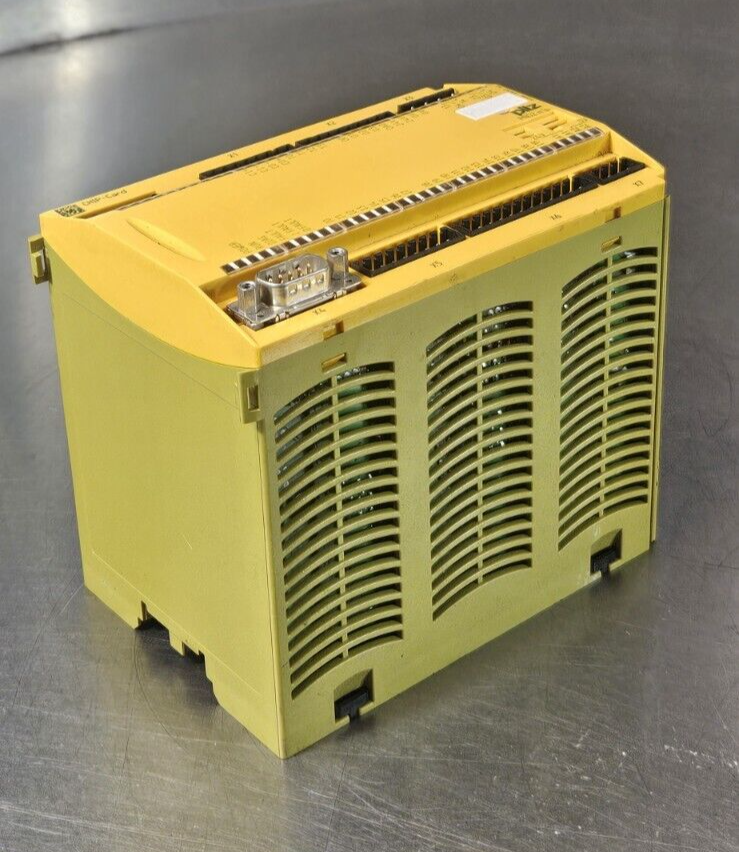 Pilz PN0Z M1P  Safety Relay 24VDC 773100                               (BIN745)