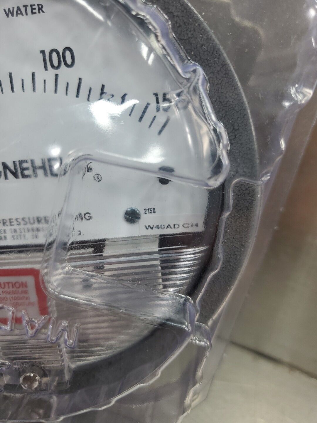 Dwyer Magnehelic W40AD CH Pressure Switch, 0-150 INCHES OF WATER.          6B-11