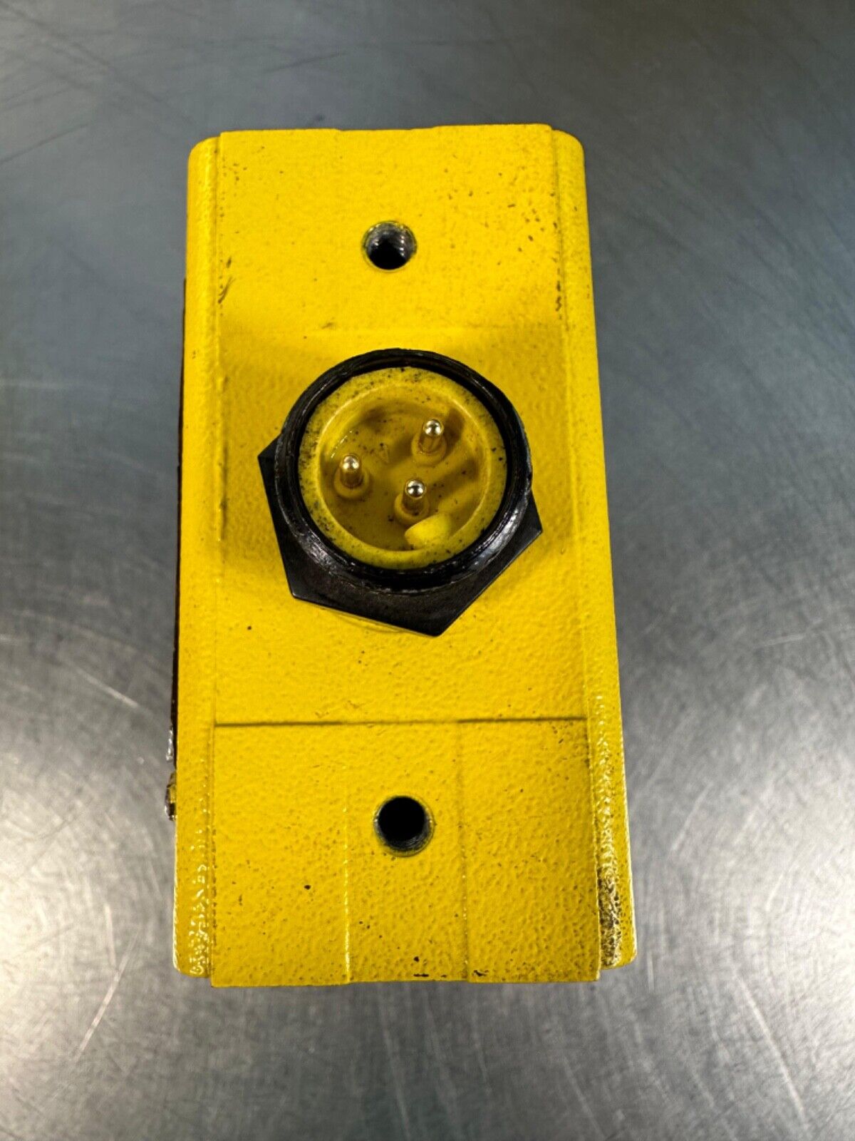 Allen Bradley 440L-T4F90018-Q  Transmitter  Guard Master  (5E-29)