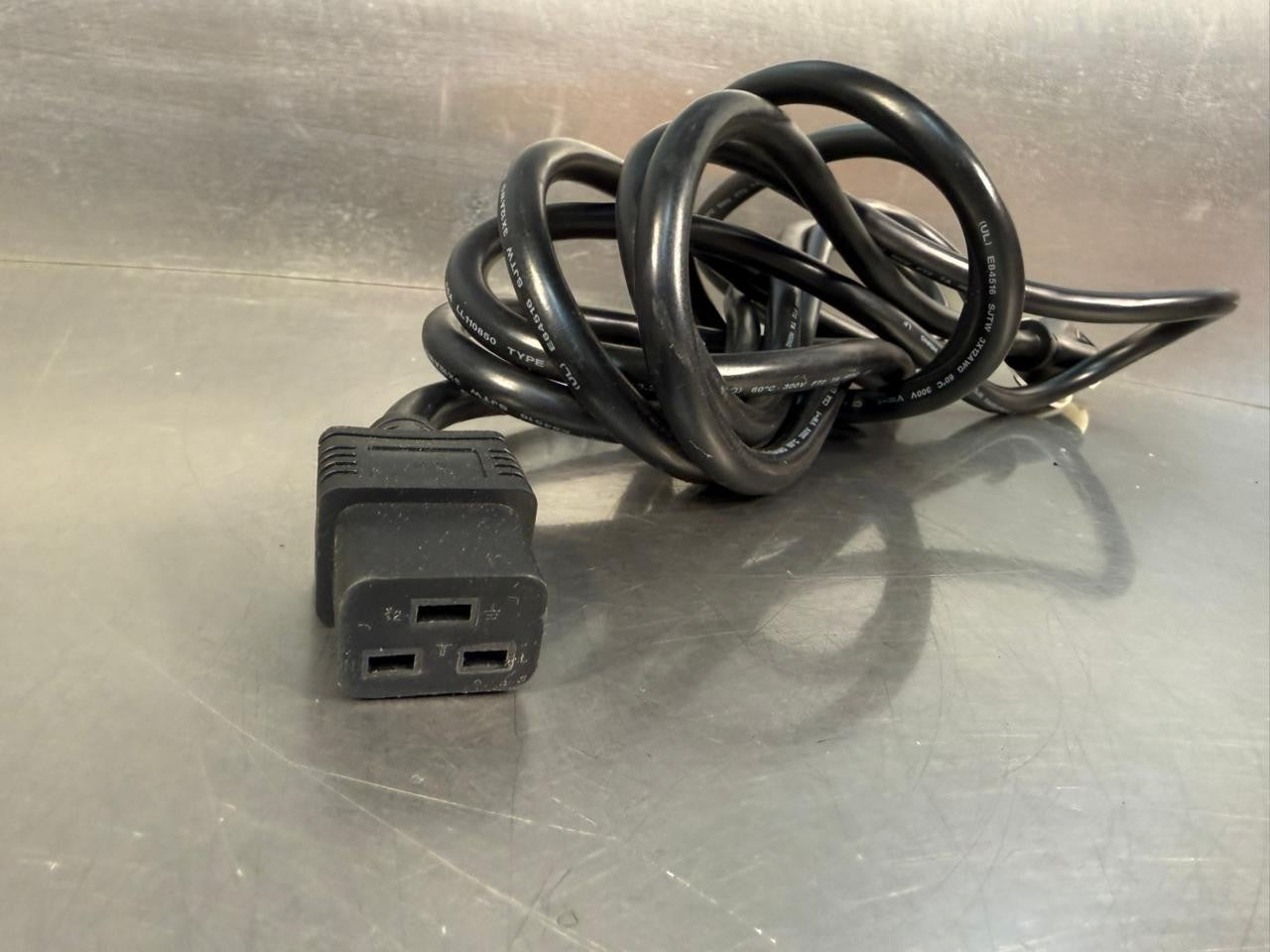 Volex 72-1411-01 VSC19 SMI  20A 250V  E62405 Server Power Cord  (7.5.1)