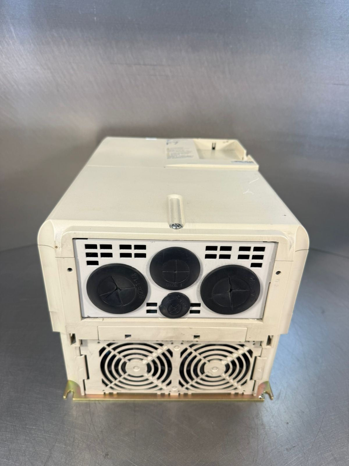 Yaskawa CIMR-F7U4018 Drive 3Ph           (5.5.2)
