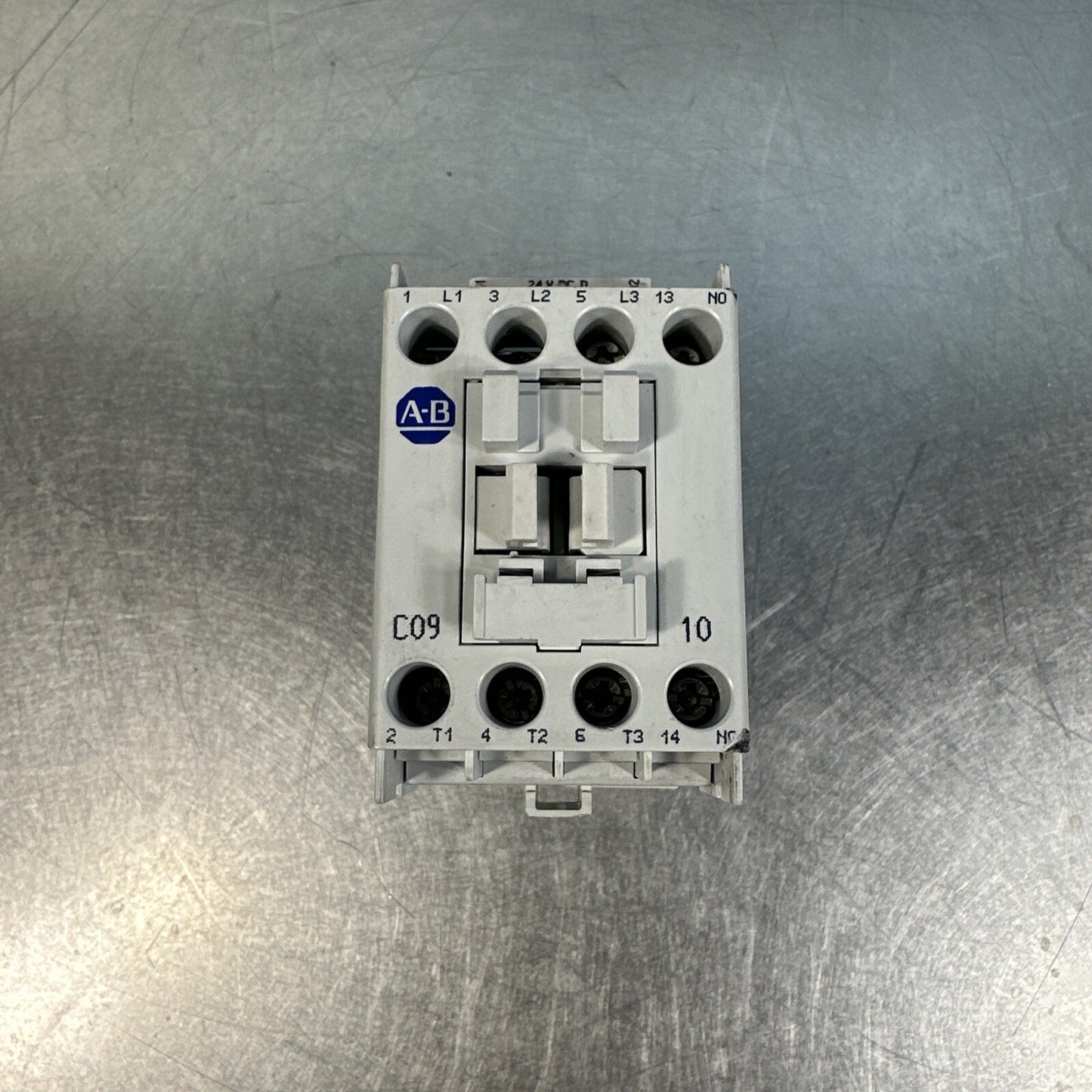 100-C09D*10 ALLEN-BRADLEY (BIN-1.4.5)