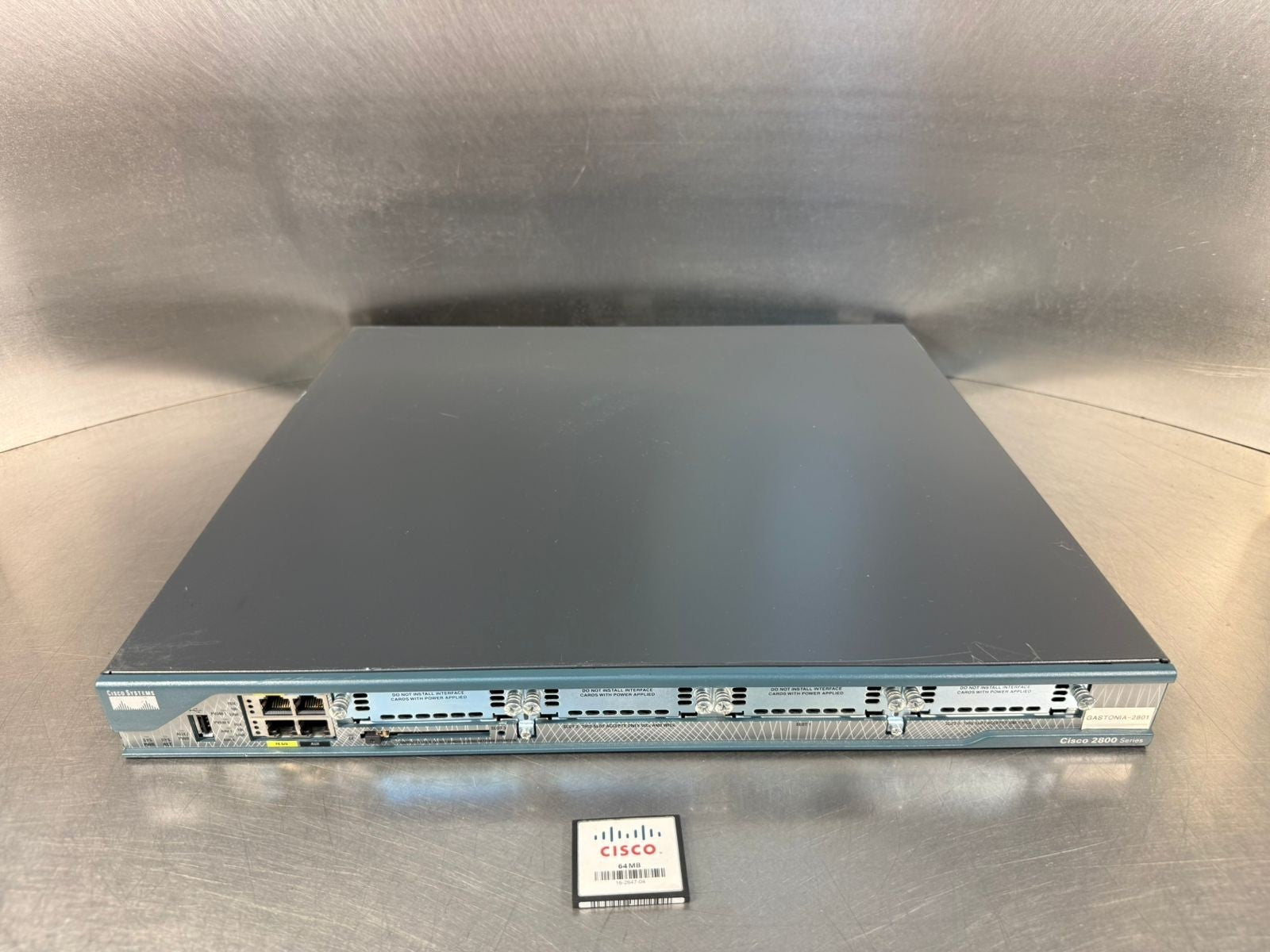 Cisco 2801 Integrated Services Router 2800 Series                 (11.5.4)