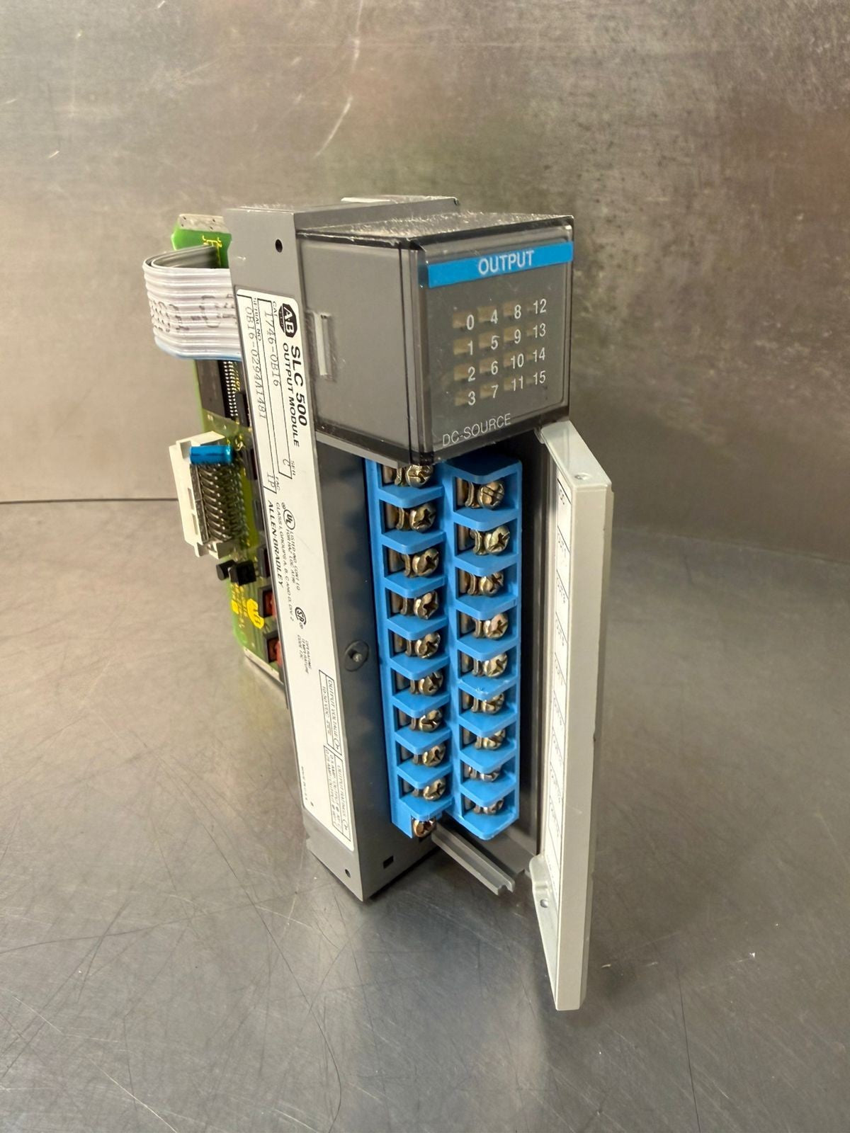 Allen Bradley 1746-OB16 /C SLC 500 DC Output 1746-0B16             (5.4.2)