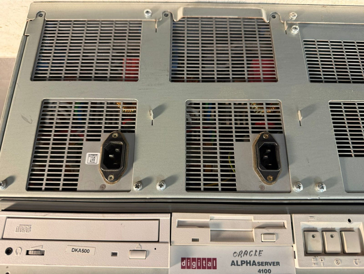 Digital Alpha Server 4100       BA30A-AA                     (12.6.4)