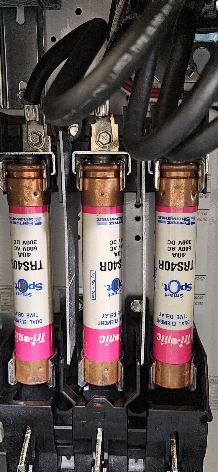 Allen Bradley 512-CFB-1-6XP-25R / 500F-CO*930 / TRS40R Combination Starter.  L4E