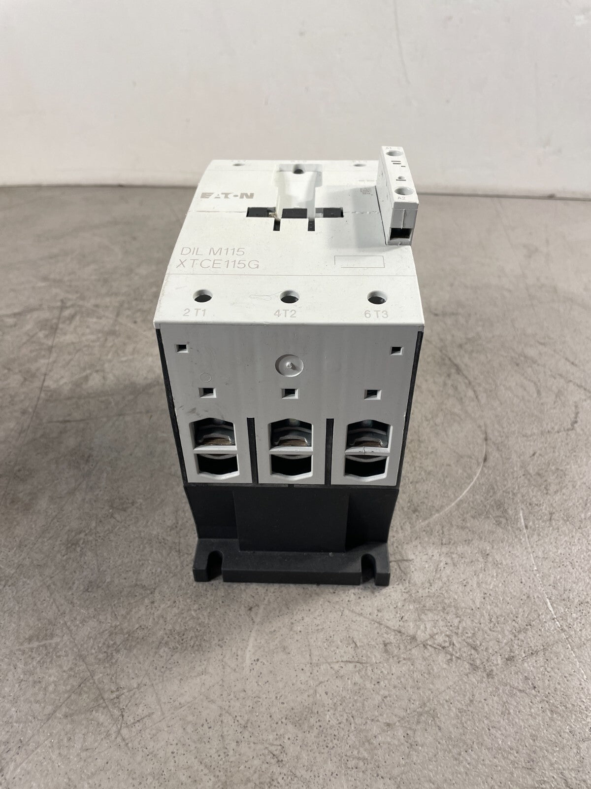 Eaton Dil M115 XTCE115G 24VDC coil 3 PHASE 50HP/230V 100HP/460V CONTACT @3.3.5