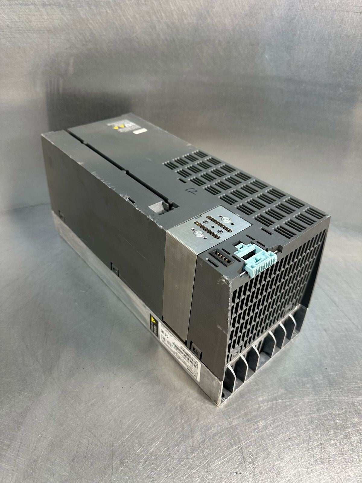 Siemens 6SL3210-1PC22-8UL0 Sinamics Version 04                 (2.2.5)