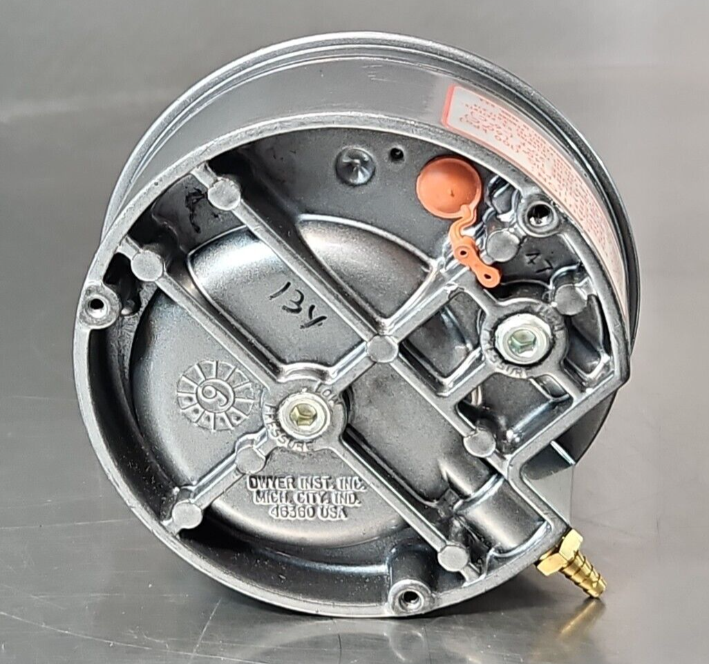 Dwyer Instruments 2310 Dwyer Magnehelic Pressure Gauge 15PSI             Loc6E14