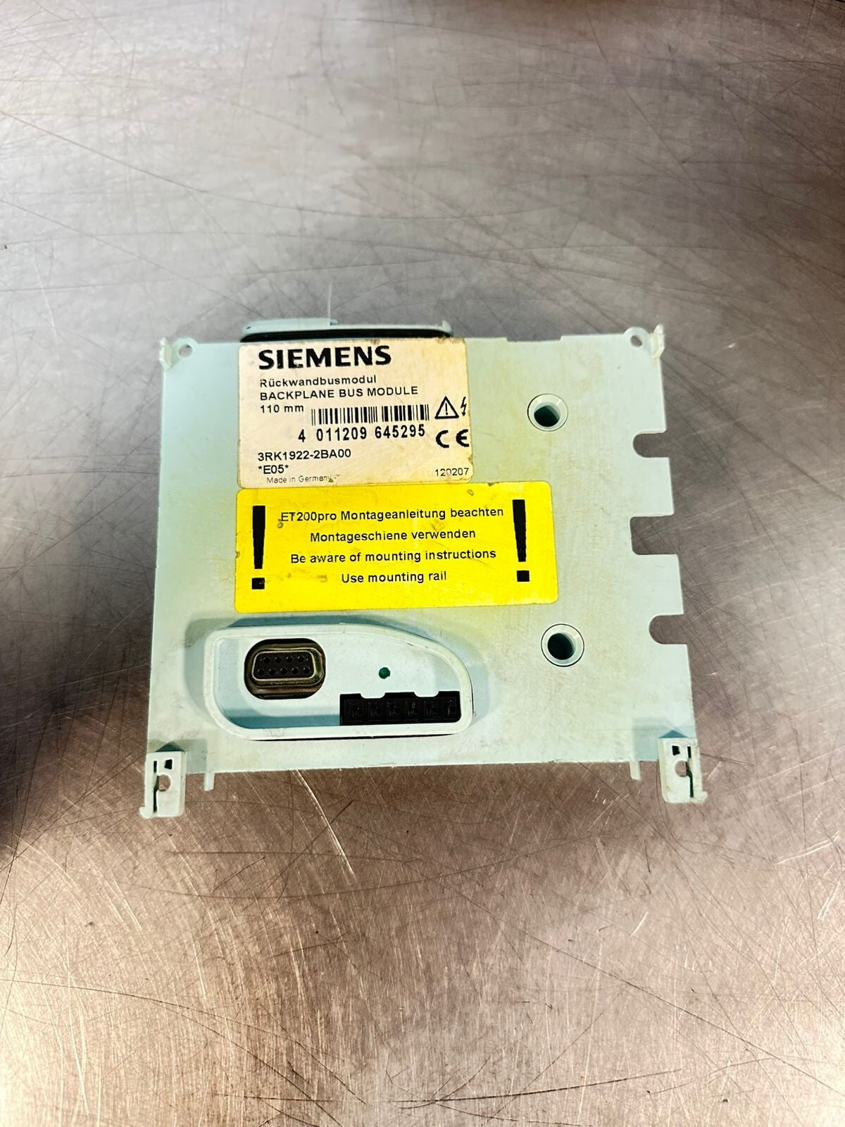 Siemens 3RK1922-2BA00 Backplane Bus Module                       (4.2.4)