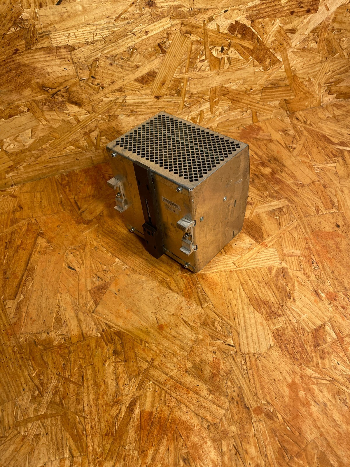 Allen-Bradley 1606-XL240E 24-28 VDC 10-A 240-W 1-Phase Power Supply @1E