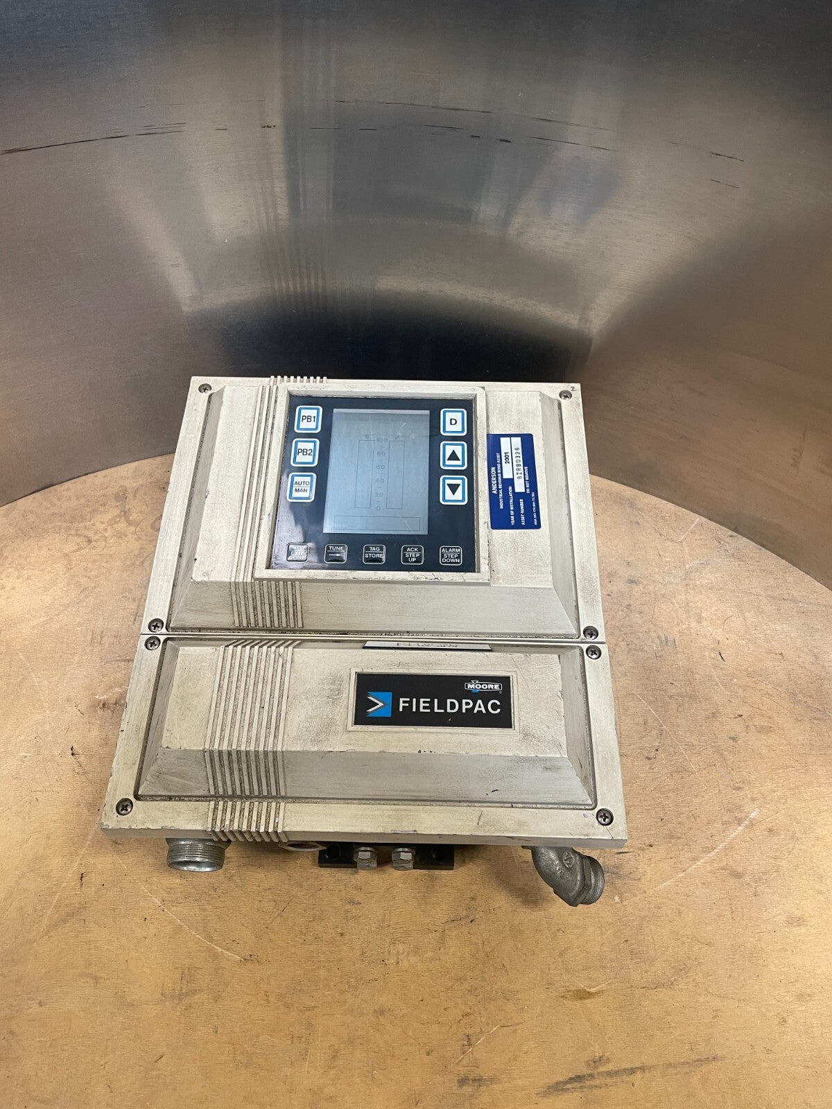 Moore 348EC2DN2BNNH1E Black & White Fieldpac Field Mounted Controller