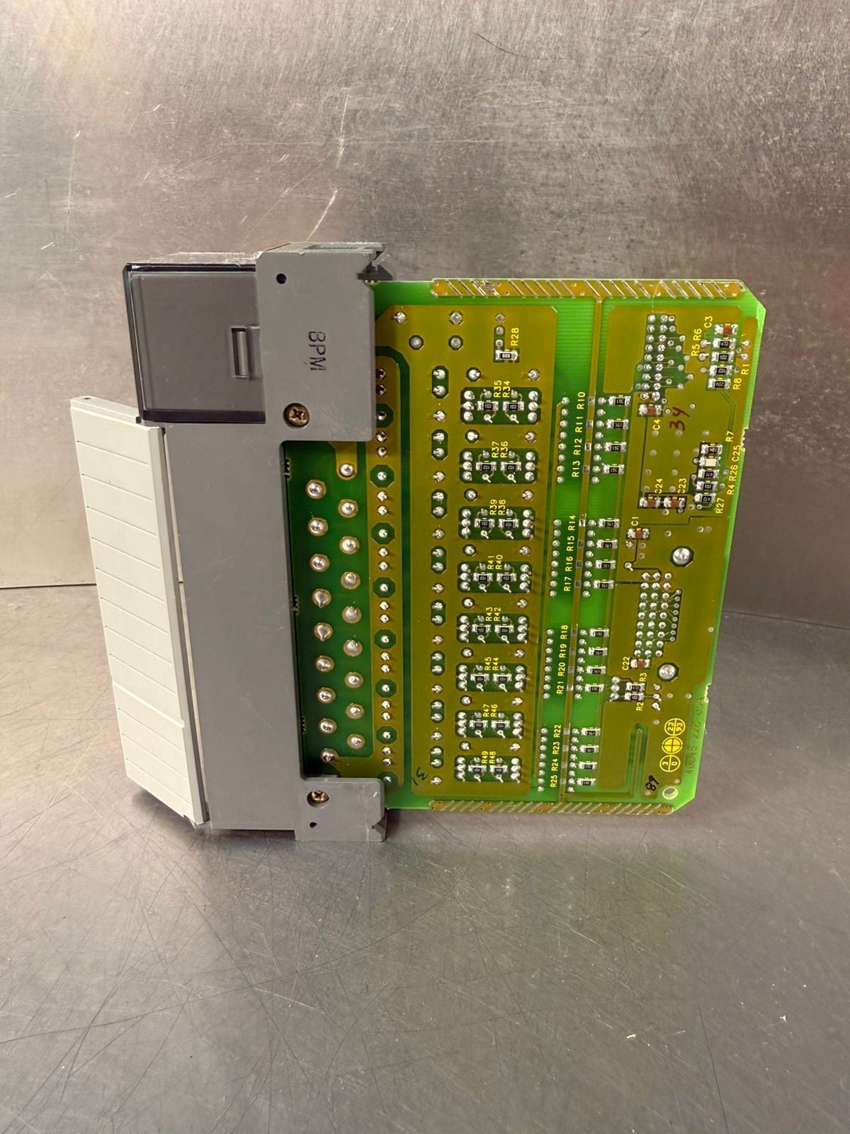 Allen Bradley 1746-OB16 /C SLC 500 DC Output 1746-0B16             (5.4.2)