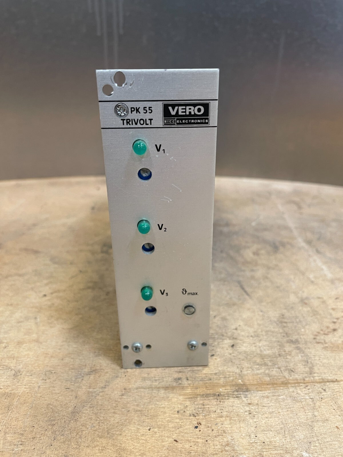 Vero 116-18845 Bicc Electroni. 47-400 Hz 90 W Pk 55 Trivolt Power Supply(BIN444)