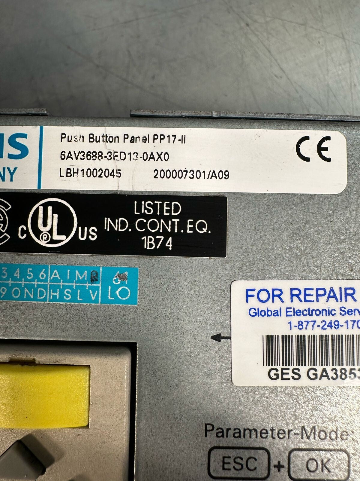 Siemens Simatic PP17-II PUSH BUTTON PANEL 6AV3688-3ED13-0AX0 24V.DC (7.4.4)