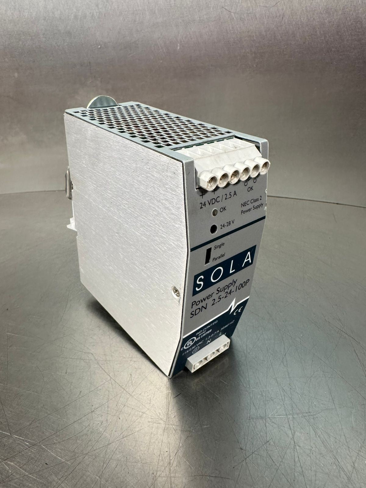 Sola SDN 2.5-24-100P Power Supply 115/230VAC 1.3-0.7 A 50/60HZ     (6.4.1)