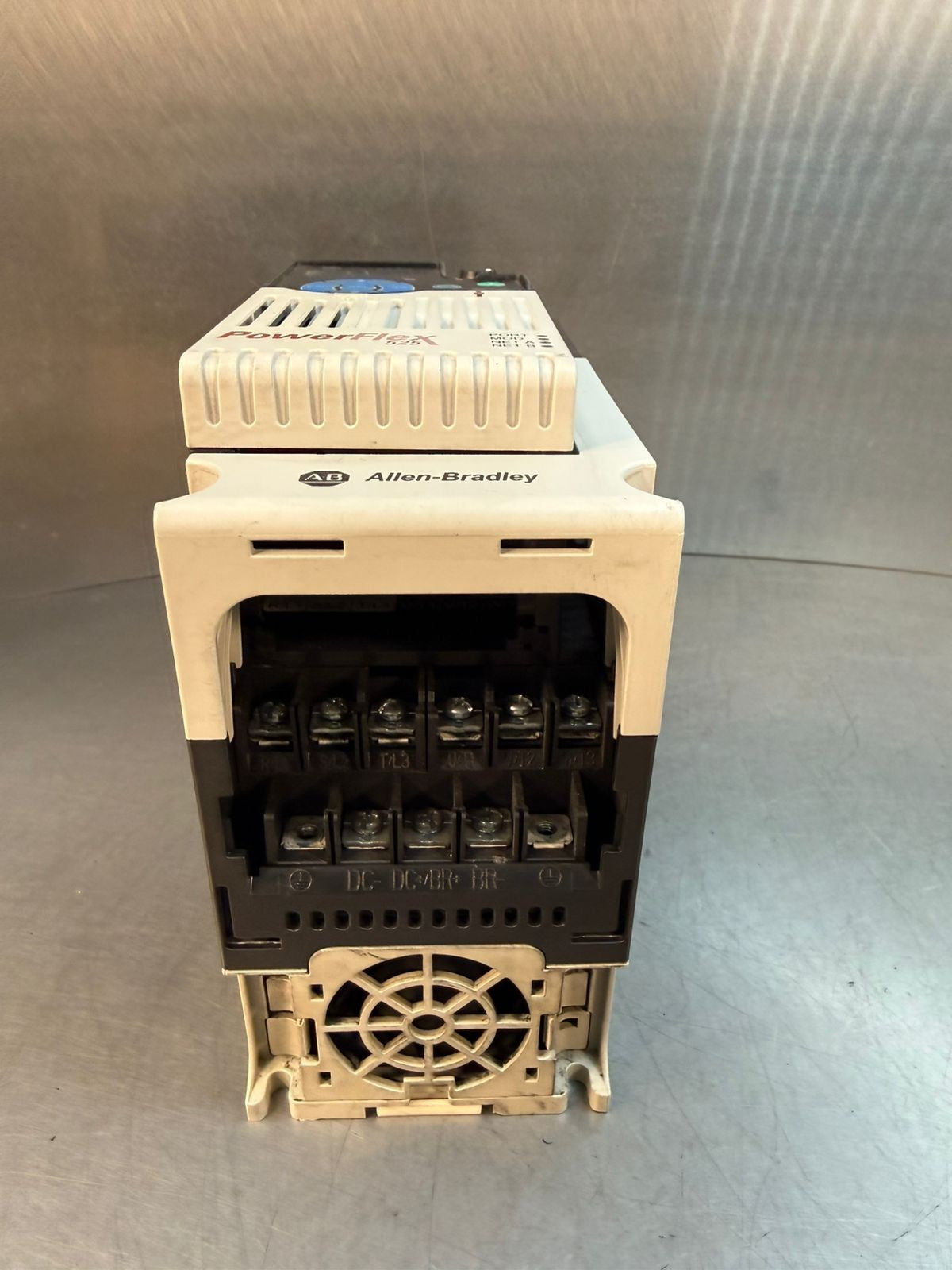 Allen-Bradley 25B-D010N114 /A Powerflex 525          (5.2.3)