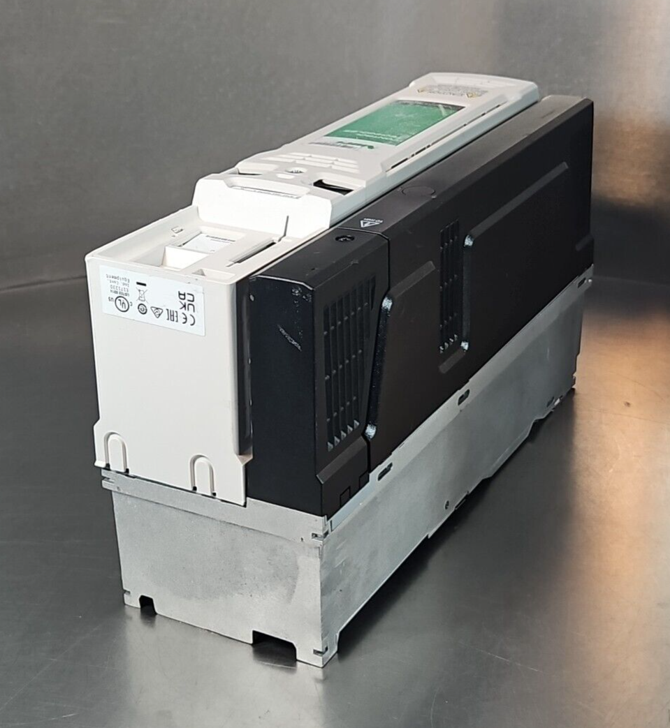Control Tecniques M701-044-00150A Servo Driver 5.5/10hp H/W V2   (BIN2.4.4)