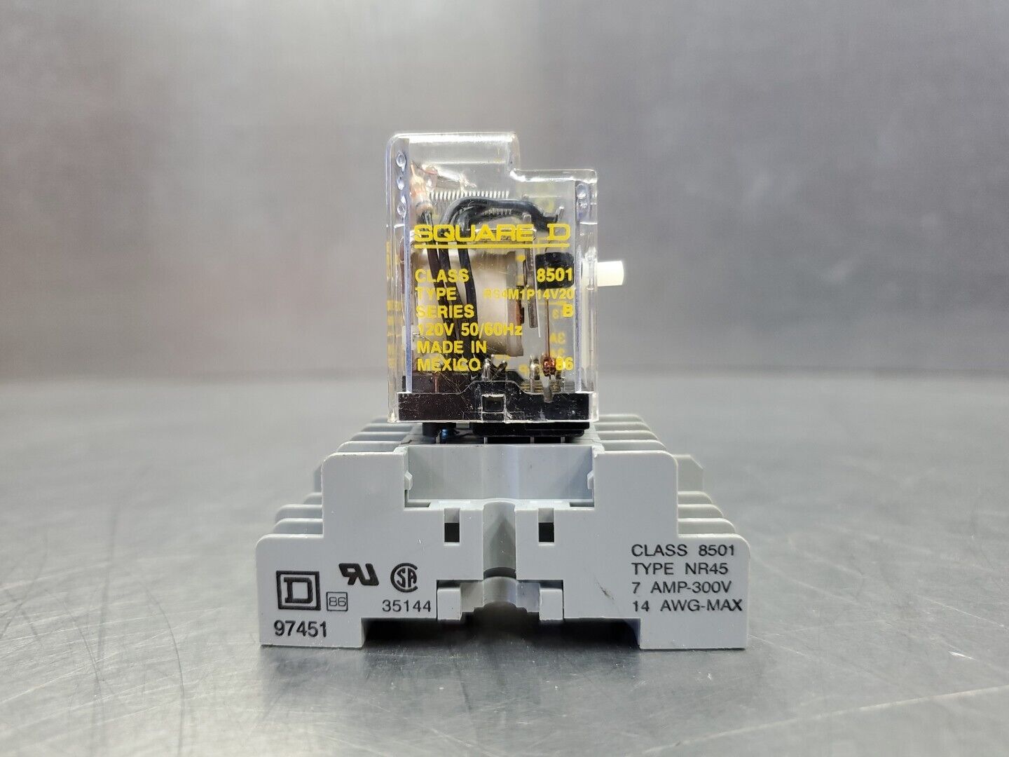 SQUARE D RS4M1P14V20 SER. B 120V RELAY w/8501 NR45 Base.                   4D-35