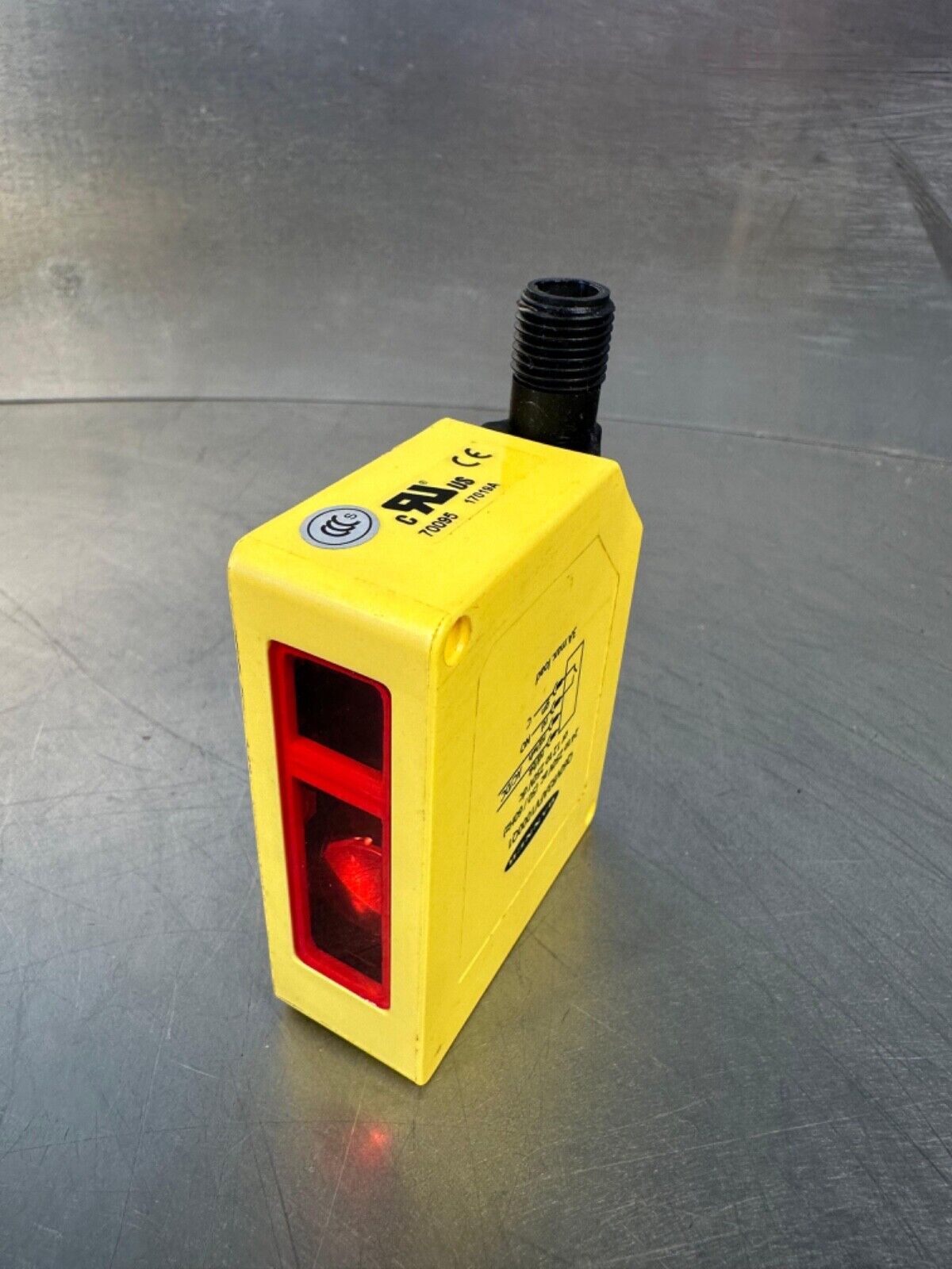 Photoelectric Sensor Banner Q60VR3AFV1000Q1 24 to 250 Vac 50-60hz (5E-15)