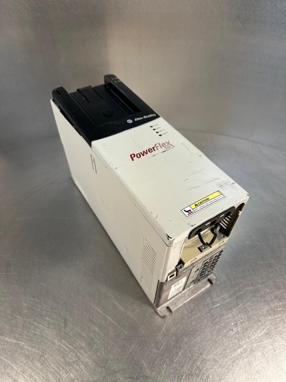 Allen-Bradley PowerFlex700 20BD2P1A3AYNANC0 Ser. B 1HP 400V      (1D-07)